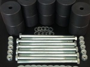 Боди лифт комплект 65 мм УАЗ Патриот капролон (d=70 мм) с крепежом (10 болтов М12x200) черный цвет. Артикул: 2682