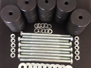 Боди лифт комплект 80 мм УАЗ-452 капролон (d=60 мм) с креп.(8 б-ов М10х160 + 2 б. М12х200) чёрн.цвет. Артикул: 3412