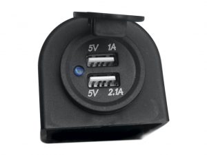 Розетка автомобильная USB 3,1А в корпусе. Артикул: RIF22-4-1008900